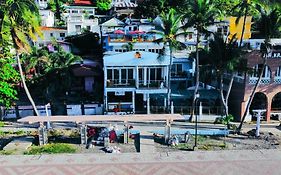 Montani Beach Resort