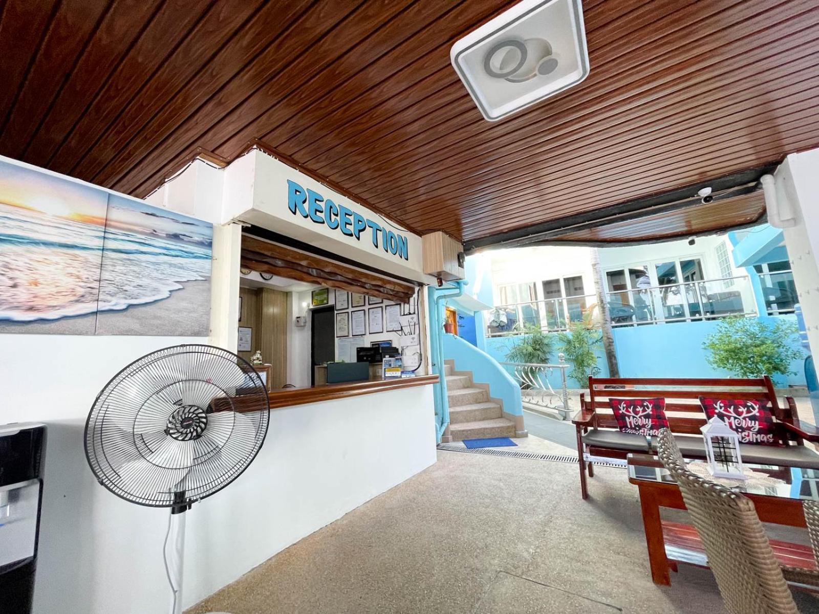 Montani Beach Resort Puerto Galera Exterior foto