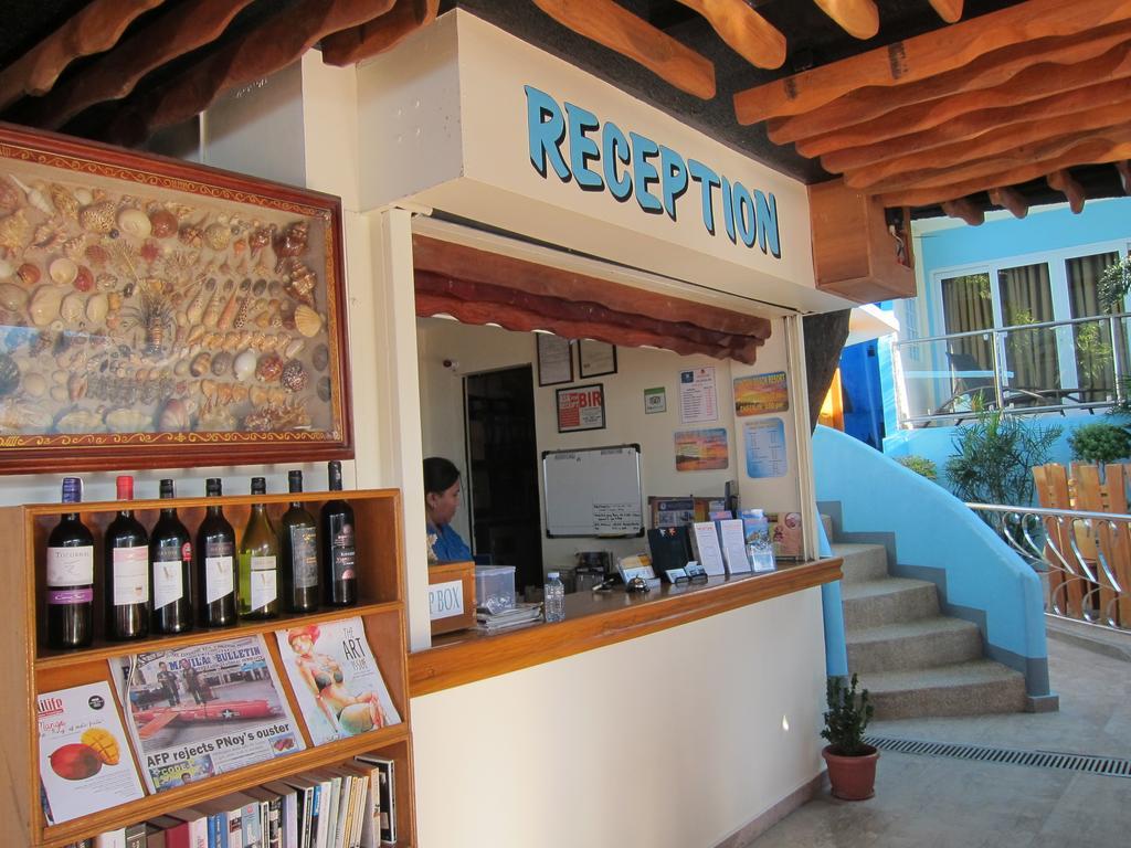 Montani Beach Resort Puerto Galera Exterior foto